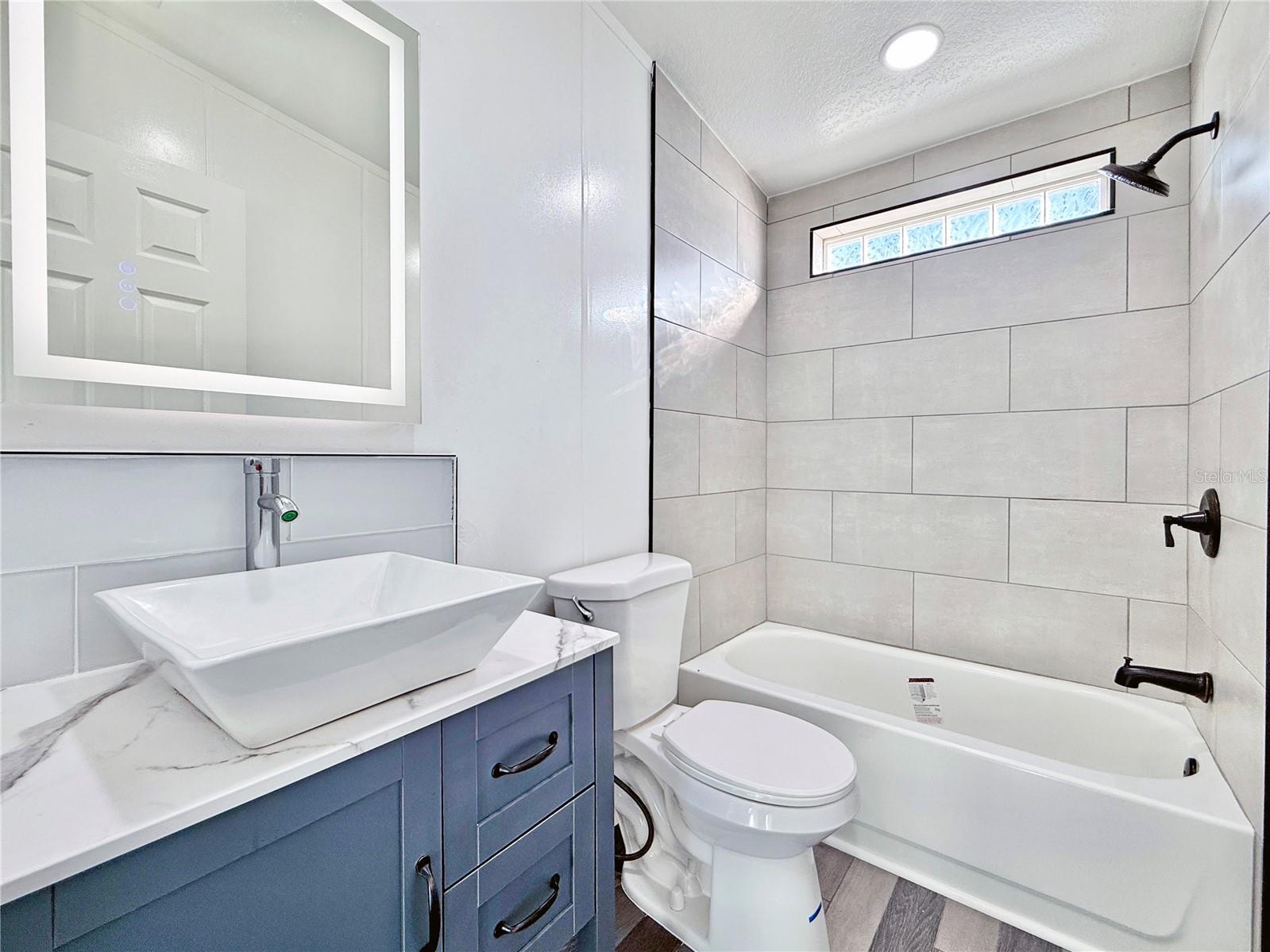 Image 35 of 51 For 37466 Phelps Road