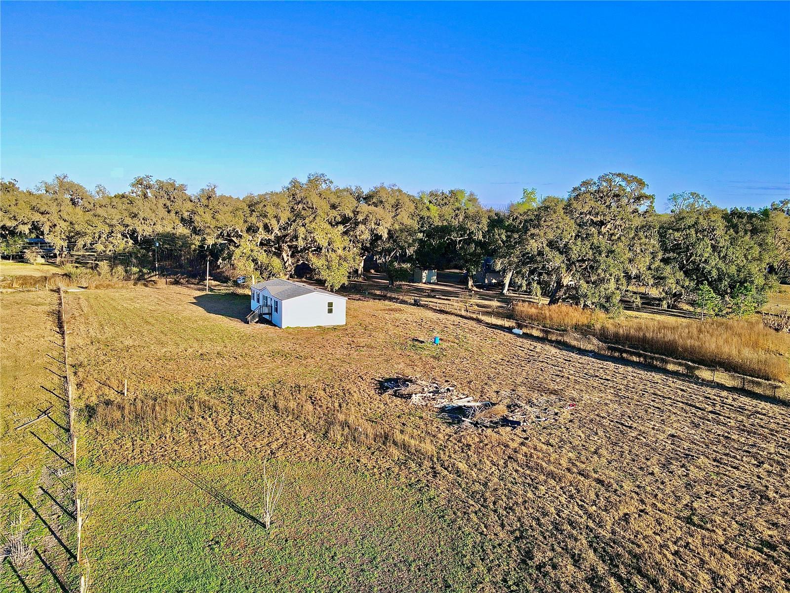 Image 45 of 51 For 37466 Phelps Road