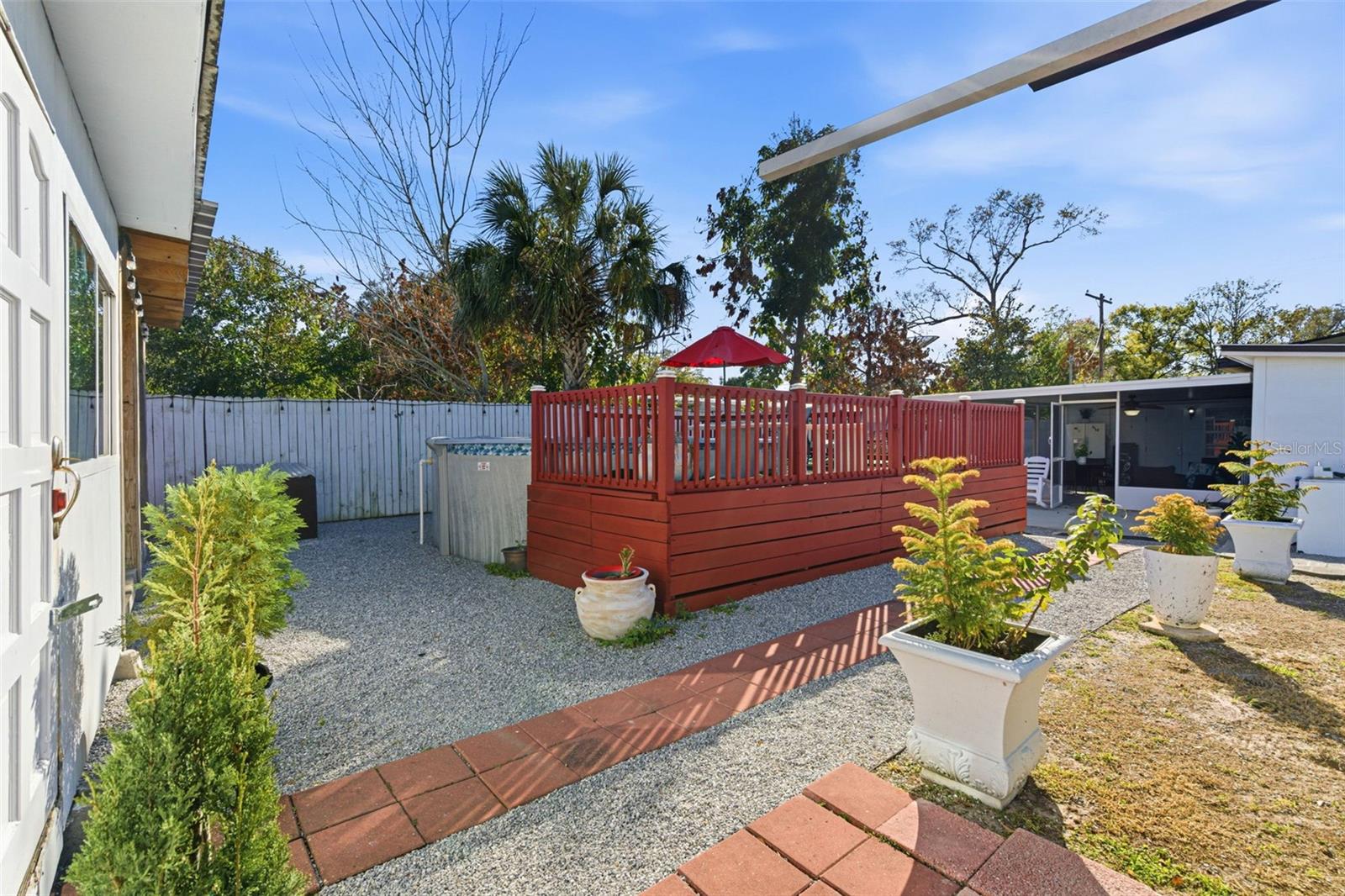 Image 27 of 85 For 8907 Tampa Street