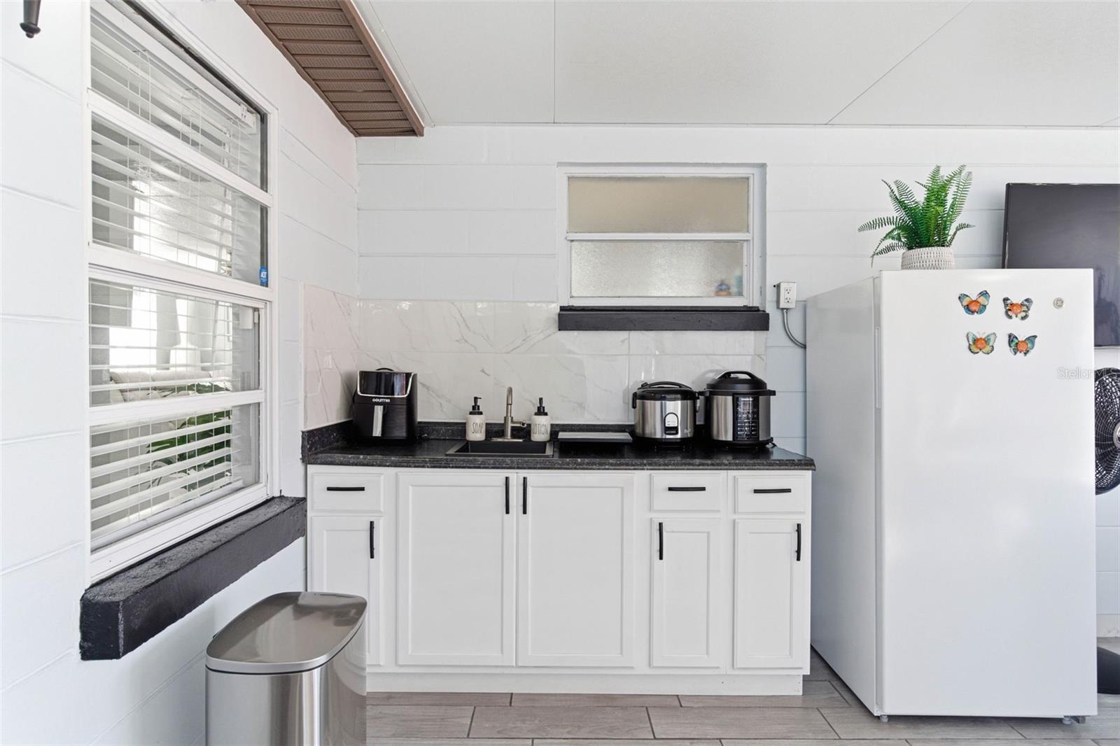 Image 40 of 85 For 8907 Tampa Street