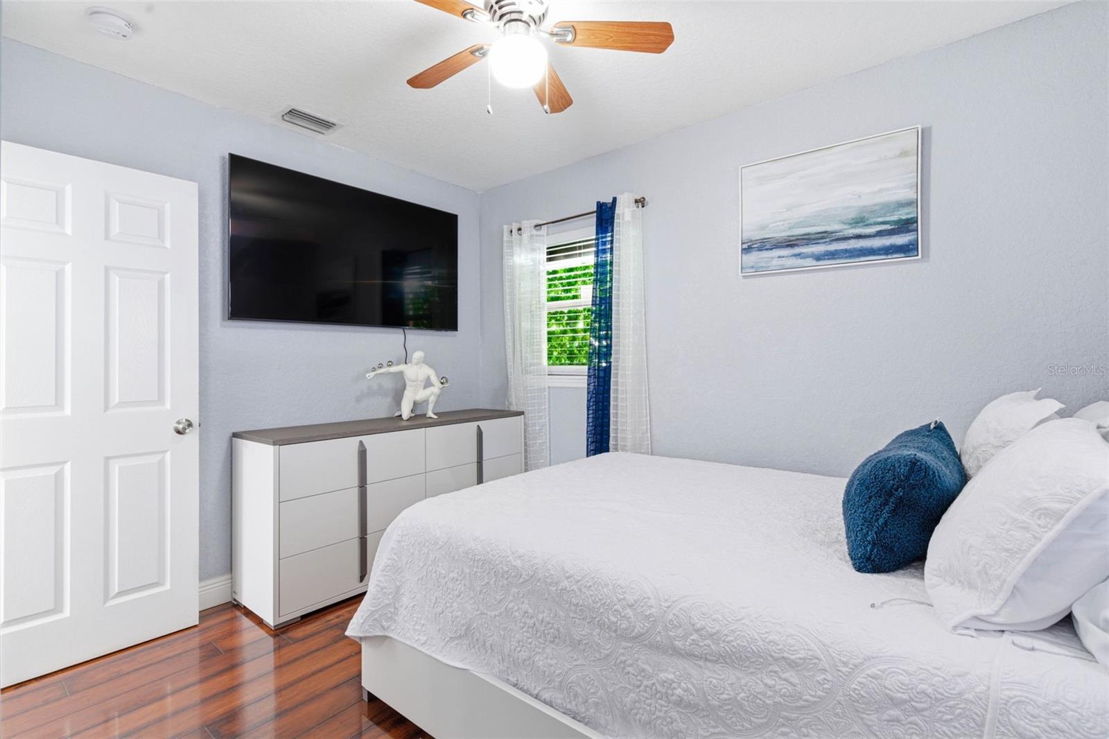 Image 61 of 85 For 8907 Tampa Street