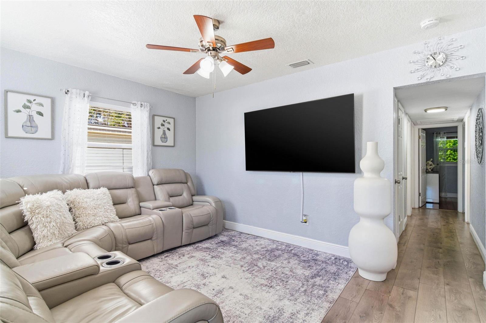 Image 70 of 85 For 8907 Tampa Street