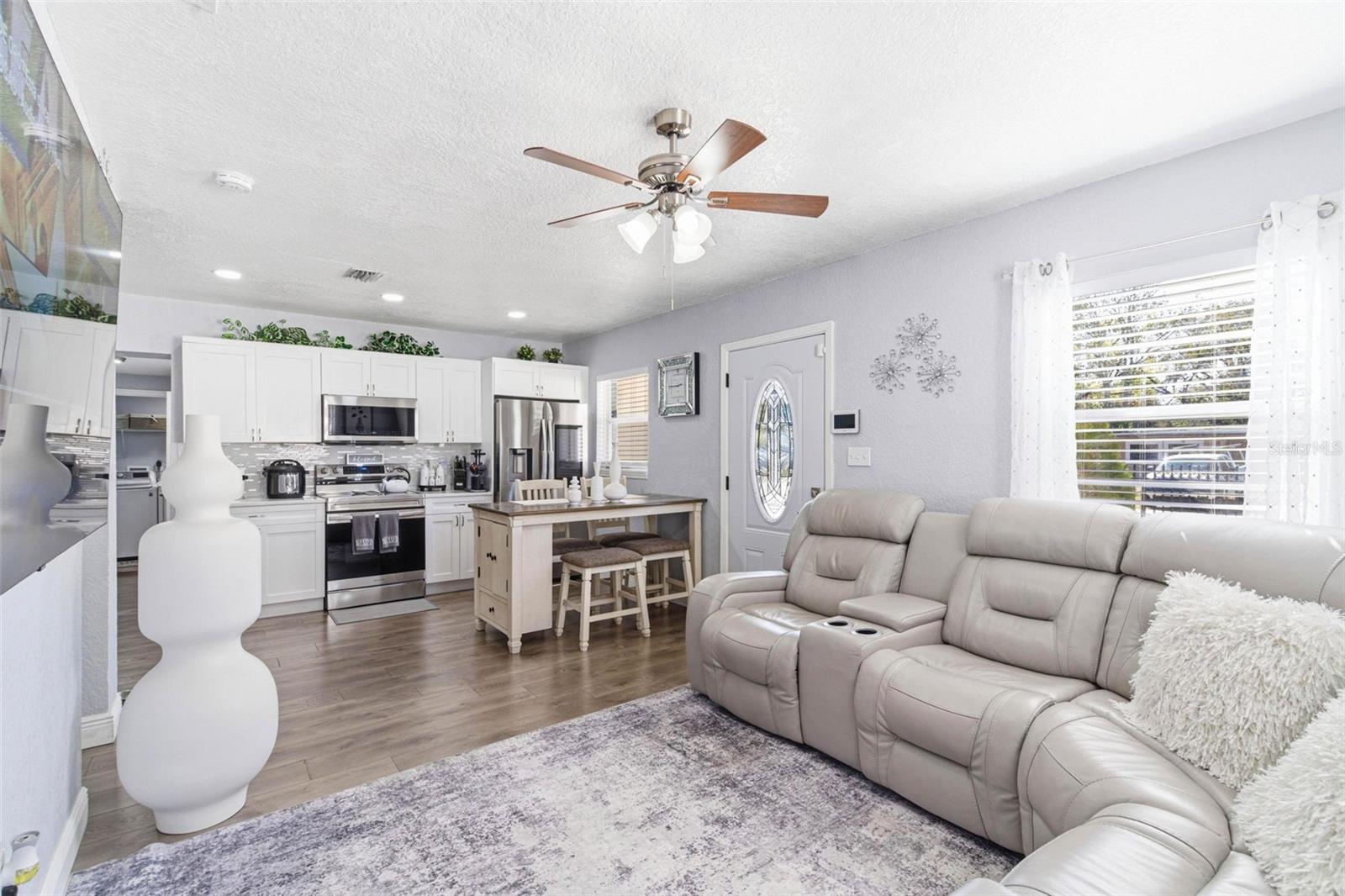 Image 71 of 85 For 8907 Tampa Street