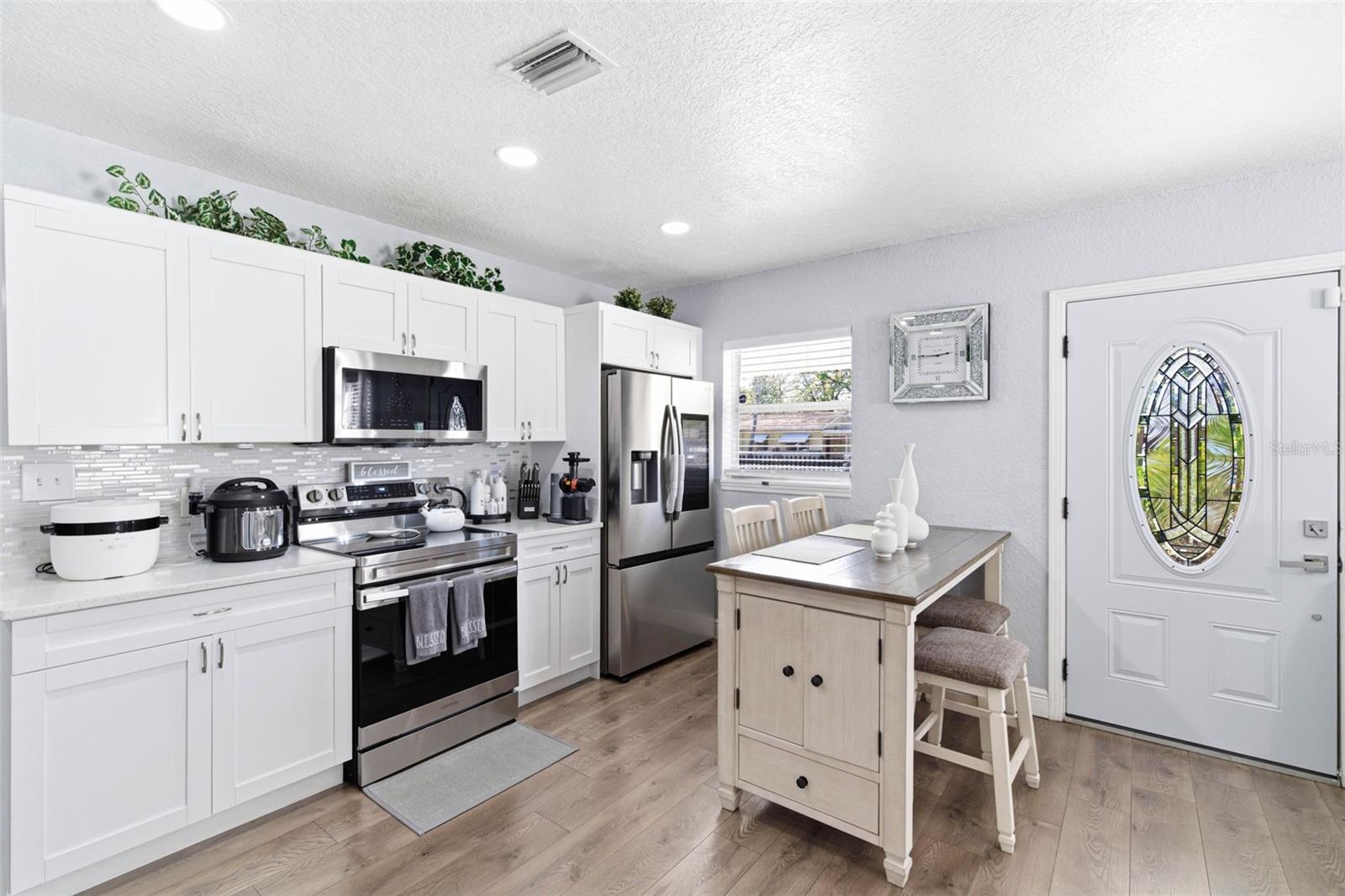 Image 73 of 85 For 8907 Tampa Street