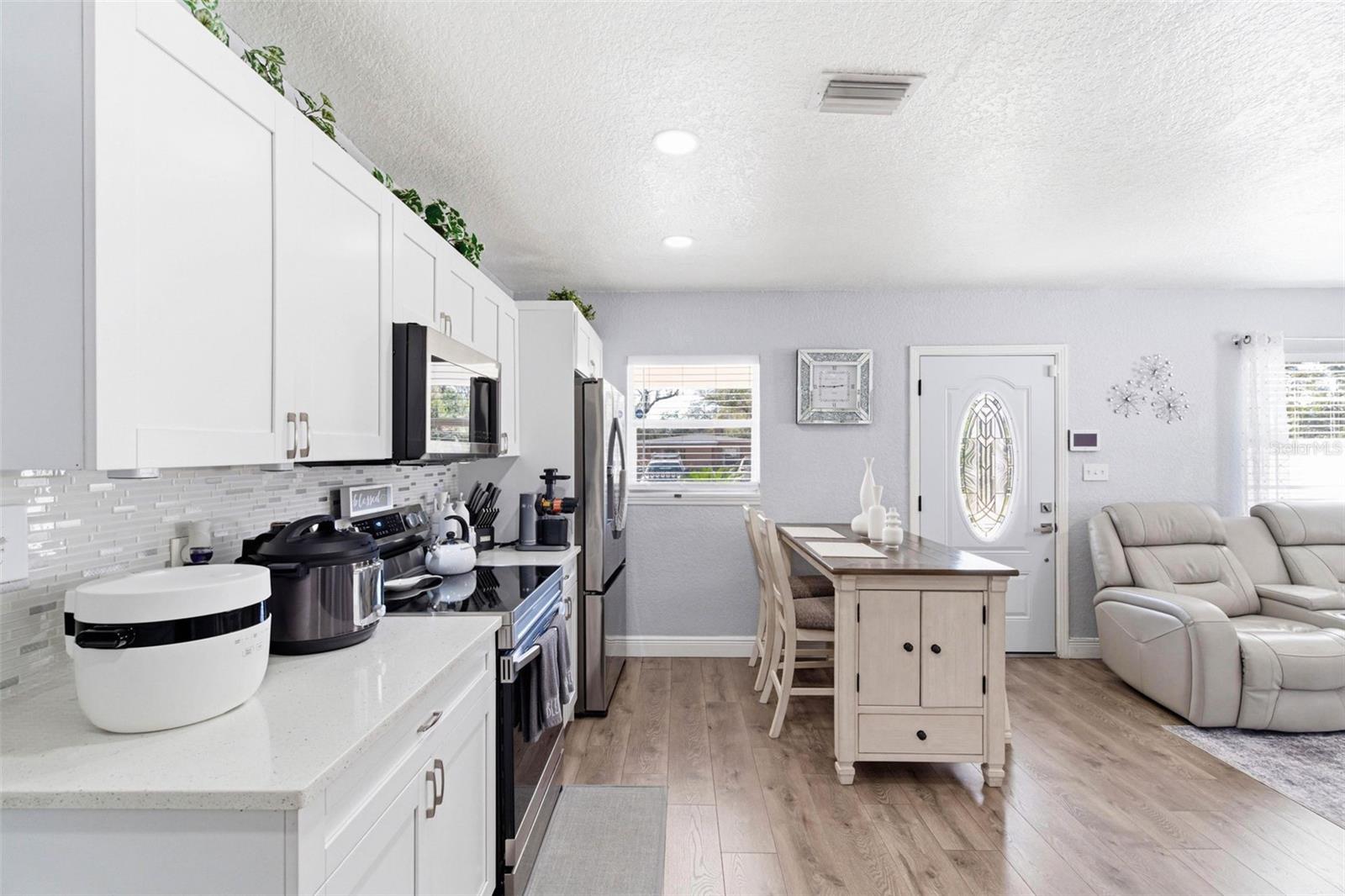 Image 74 of 85 For 8907 Tampa Street