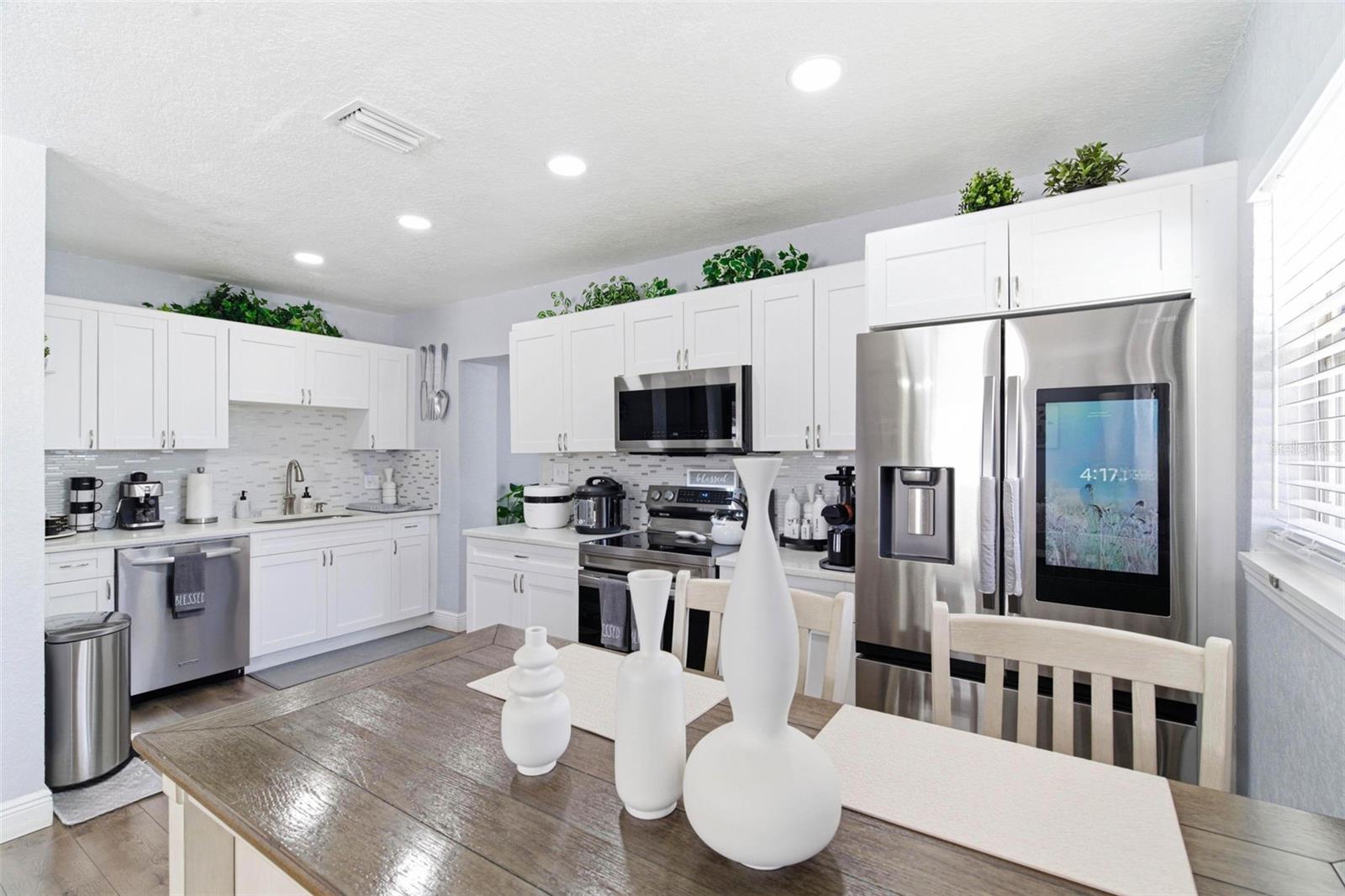 Image 76 of 85 For 8907 Tampa Street