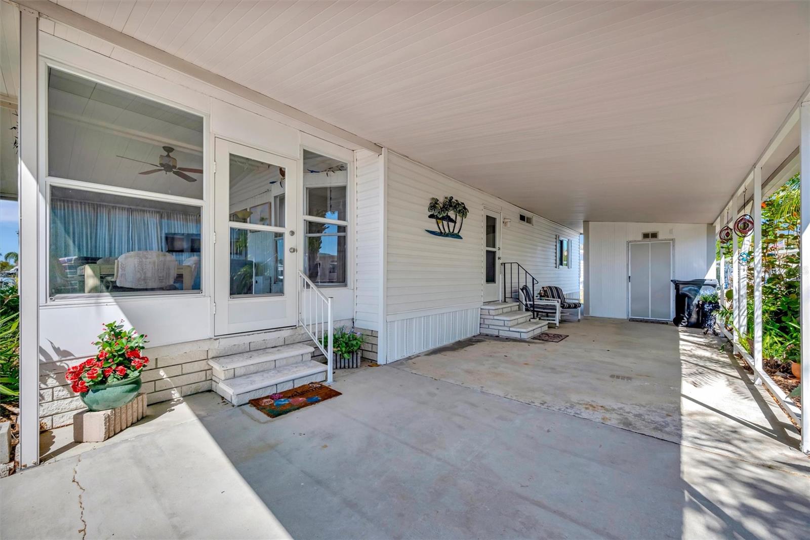 Image 23 of 35 For 123 Saint Thomas Circle