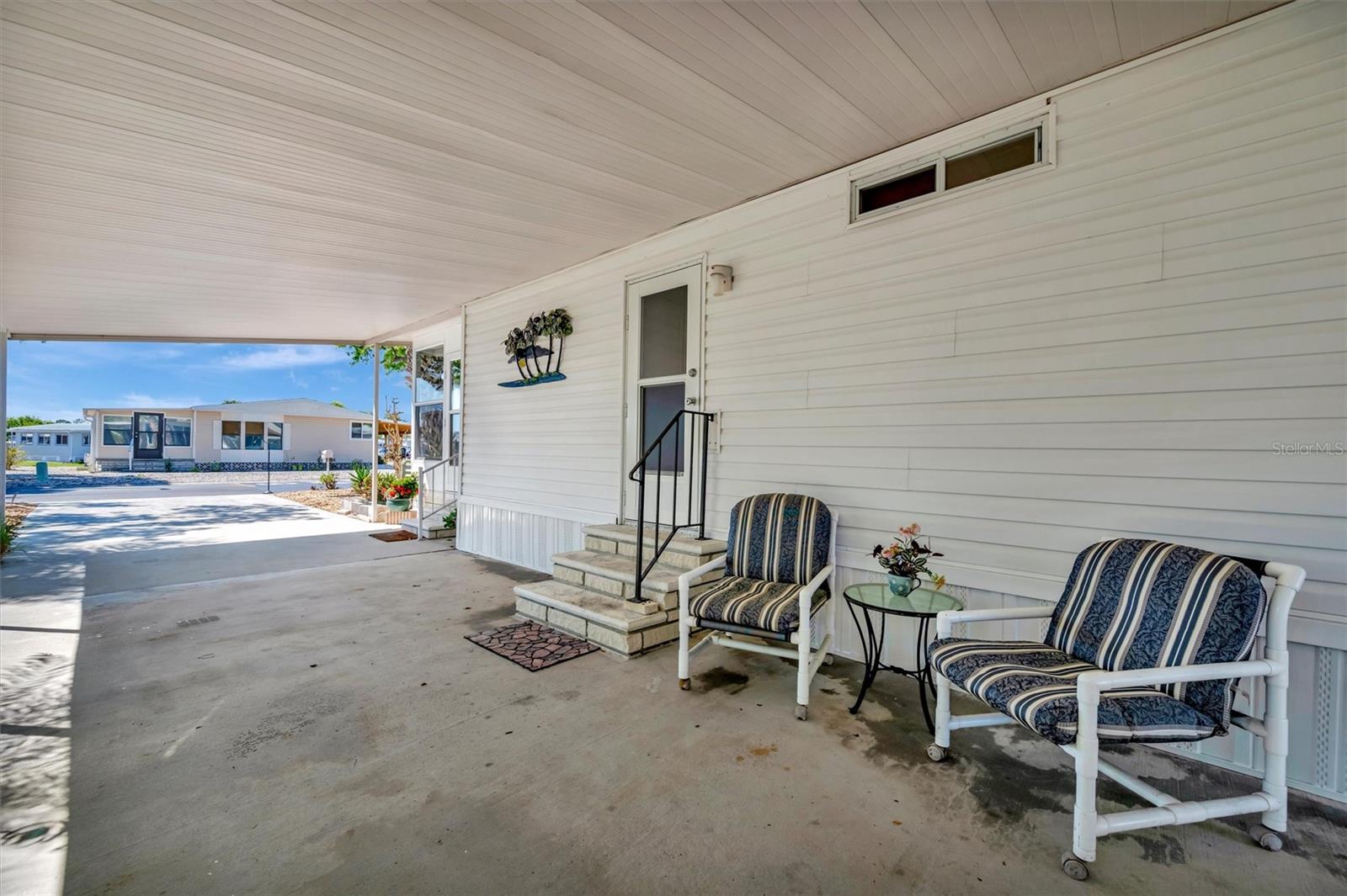 Image 24 of 35 For 123 Saint Thomas Circle