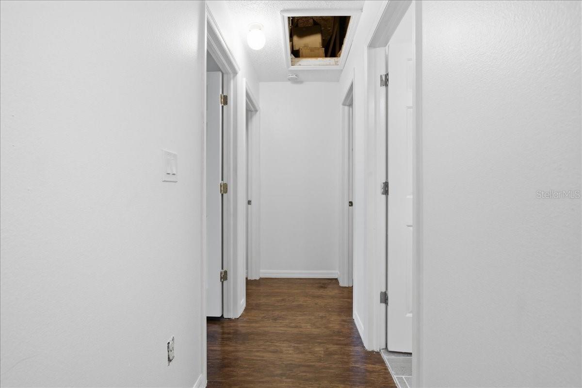 Image 21 of 60 For 18101 Paradise Point Drive