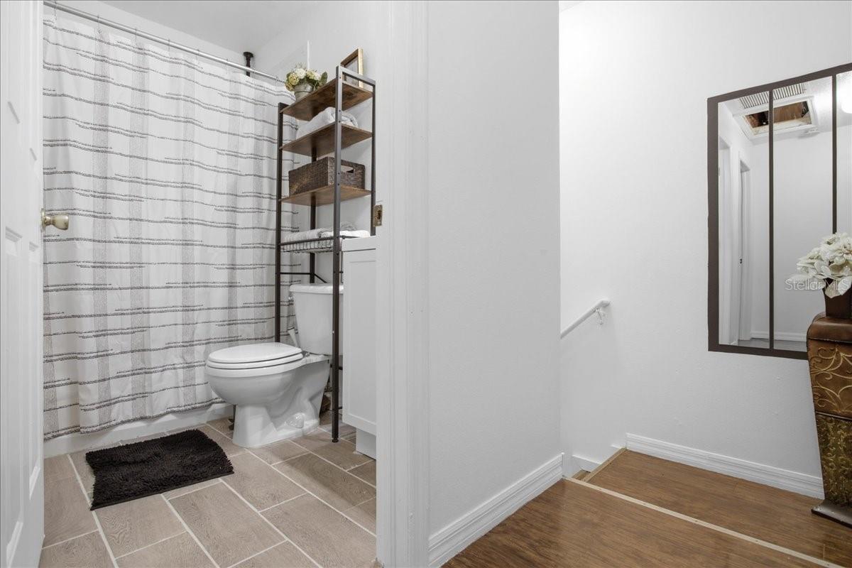 Image 36 of 60 For 18101 Paradise Point Drive