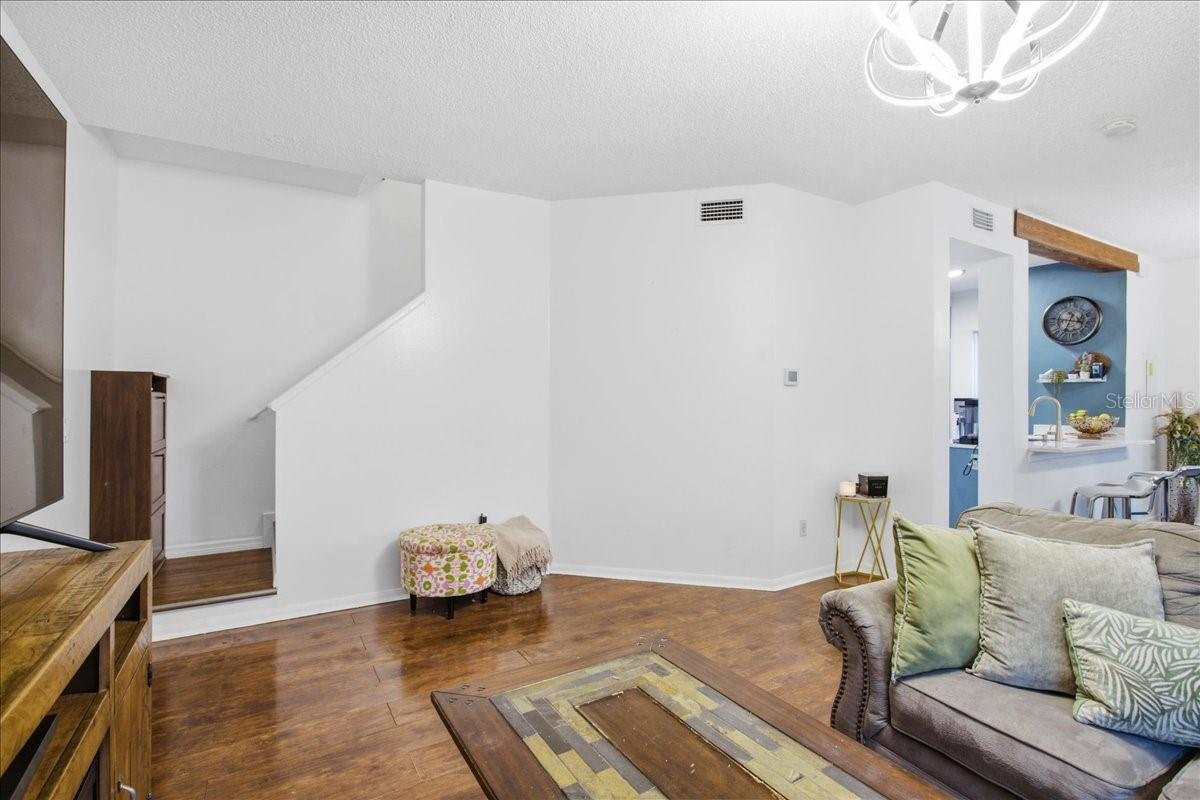 Image 5 of 60 For 18101 Paradise Point Drive