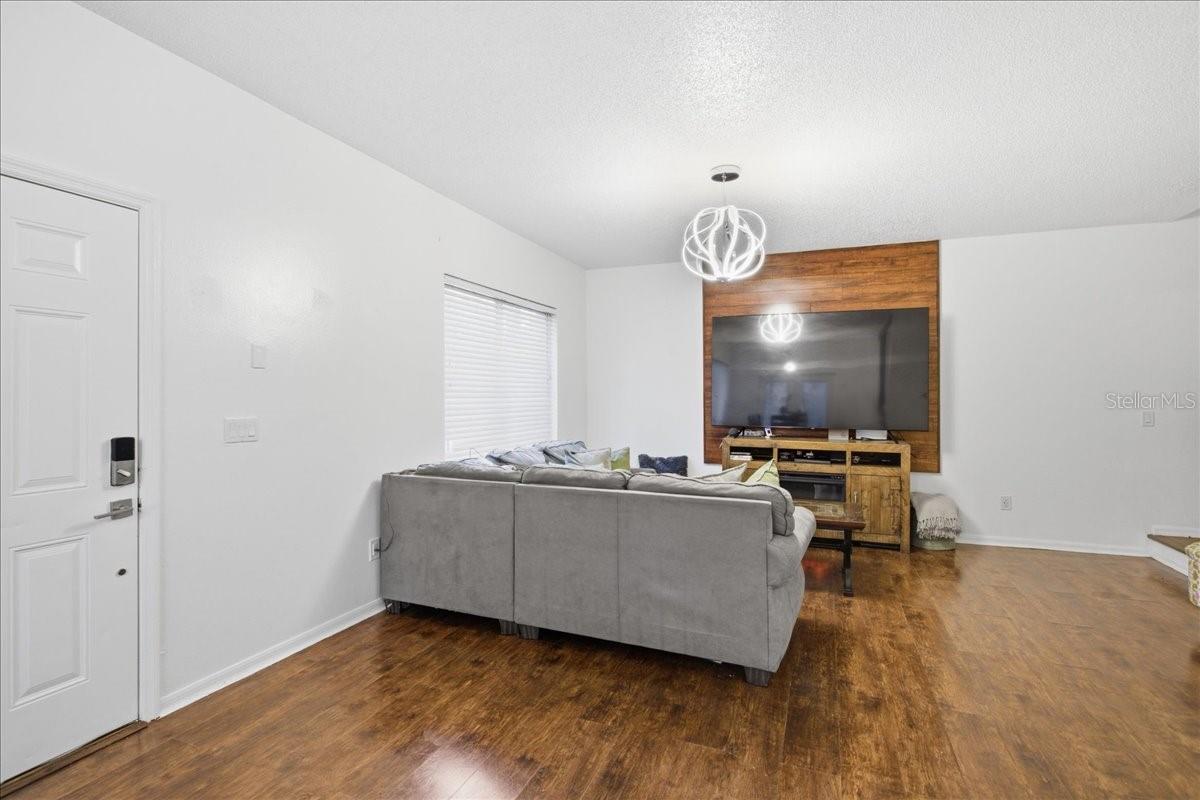 Image 6 of 60 For 18101 Paradise Point Drive