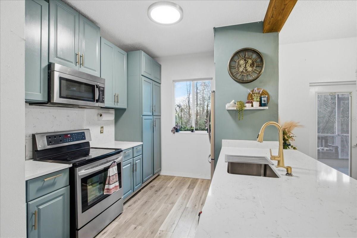 Image 7 of 60 For 18101 Paradise Point Drive