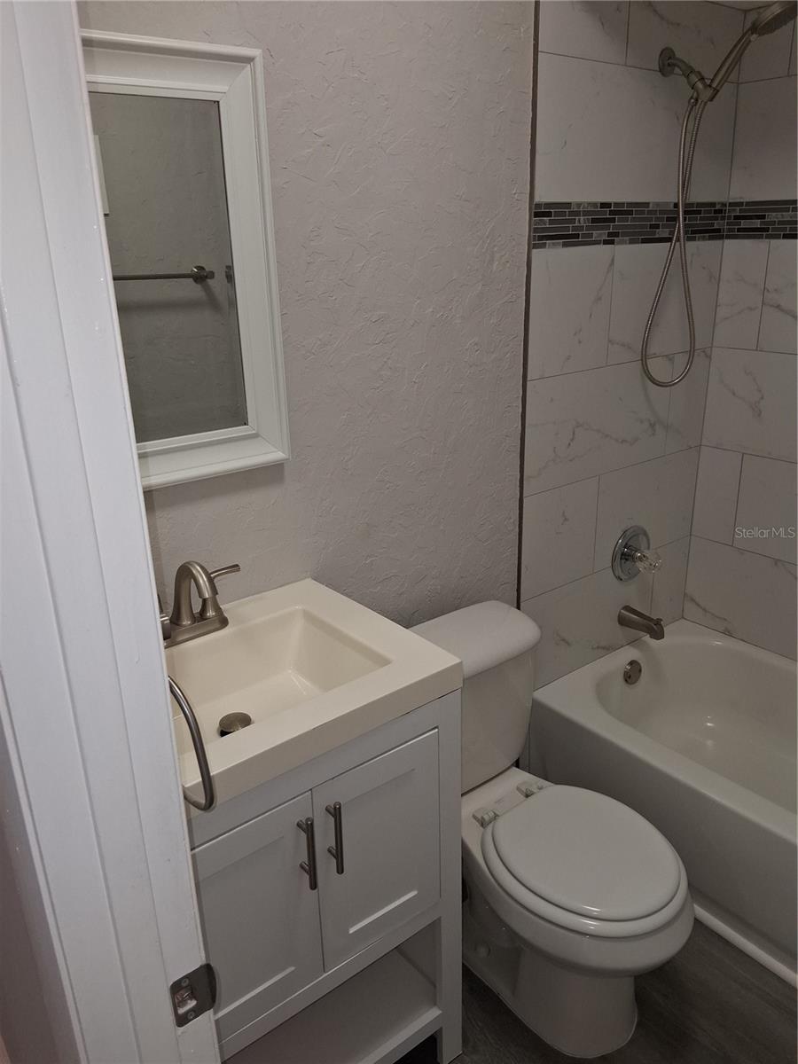 Image 14 of 19 For 24862 Us Highway 19 N 1902