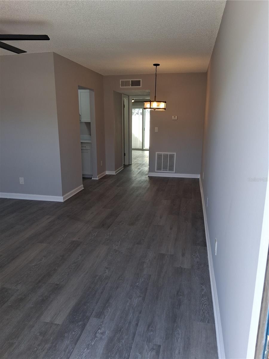 Image 4 of 19 For 24862 Us Highway 19 N 1902