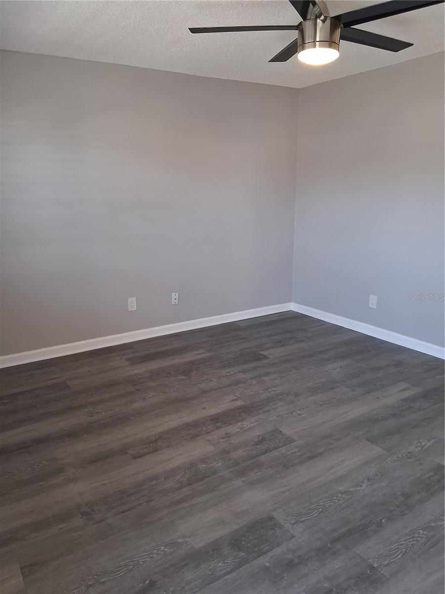 Image 5 of 19 For 24862 Us Highway 19 N 1902