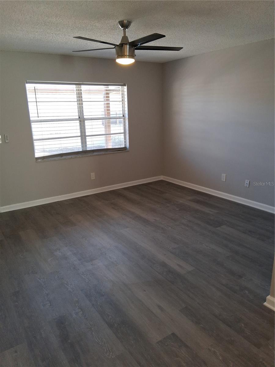 Image 8 of 19 For 24862 Us Highway 19 N 1902