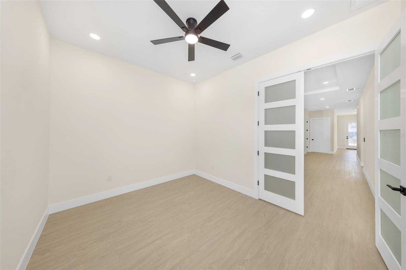 Image 15 of 33 For 4403 43rd Street N