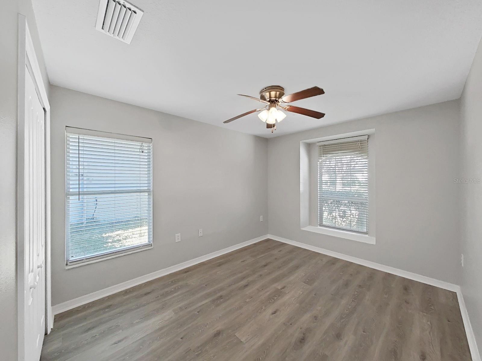 Listing photo id 24 for 705 Straw Lake Drive