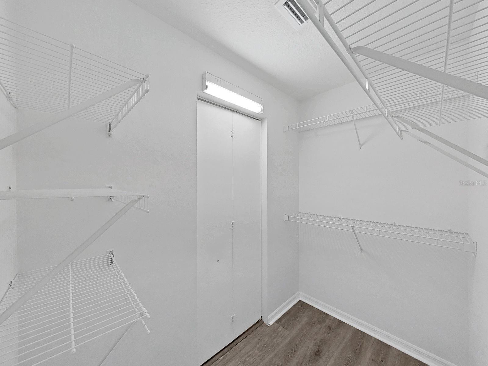 Listing photo id 34 for 705 Straw Lake Drive