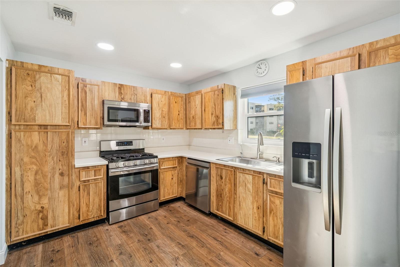 Image 17 of 80 For 8199 Terrace Garden Drive N 114