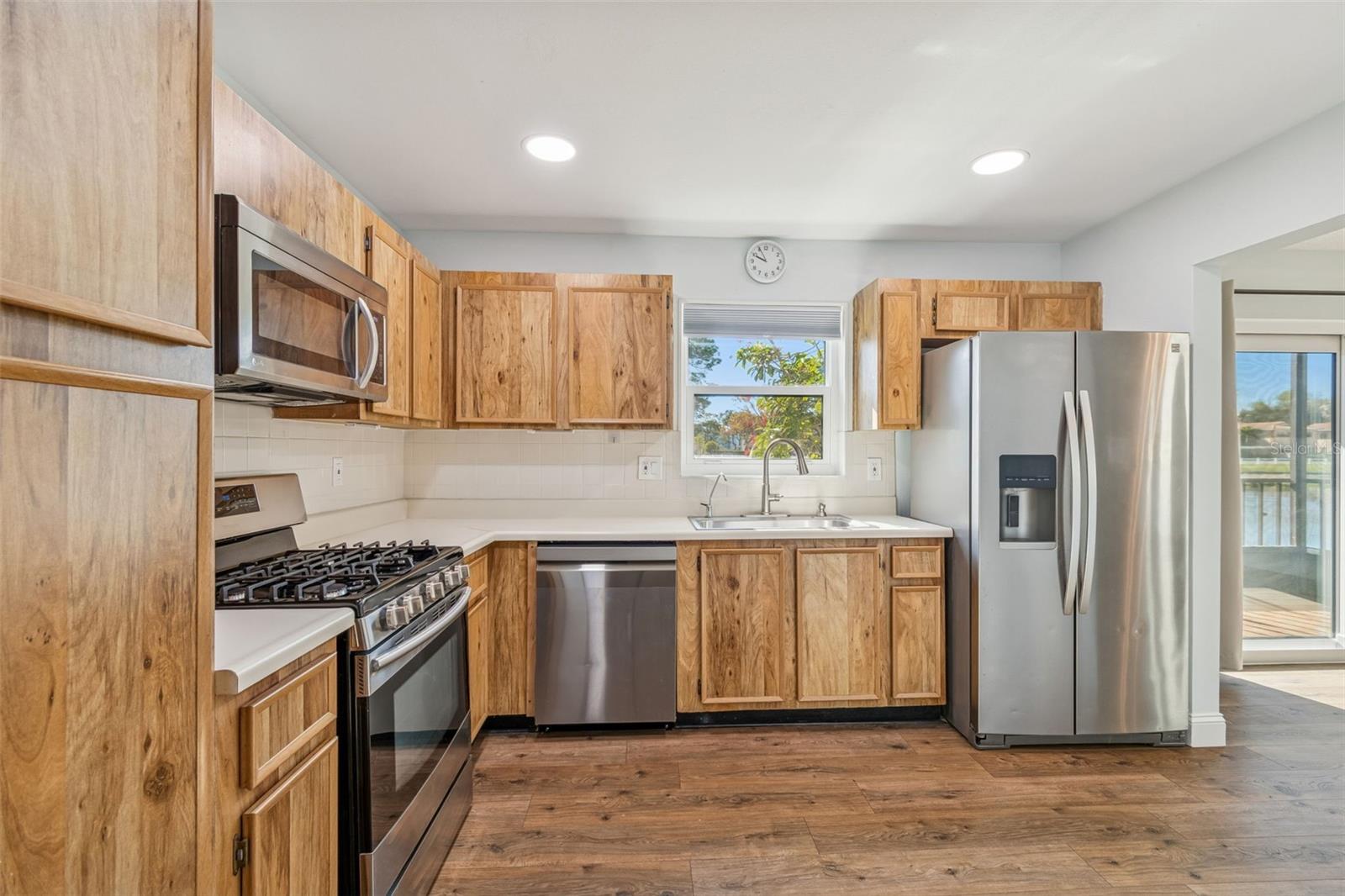 Image 18 of 80 For 8199 Terrace Garden Drive N 114