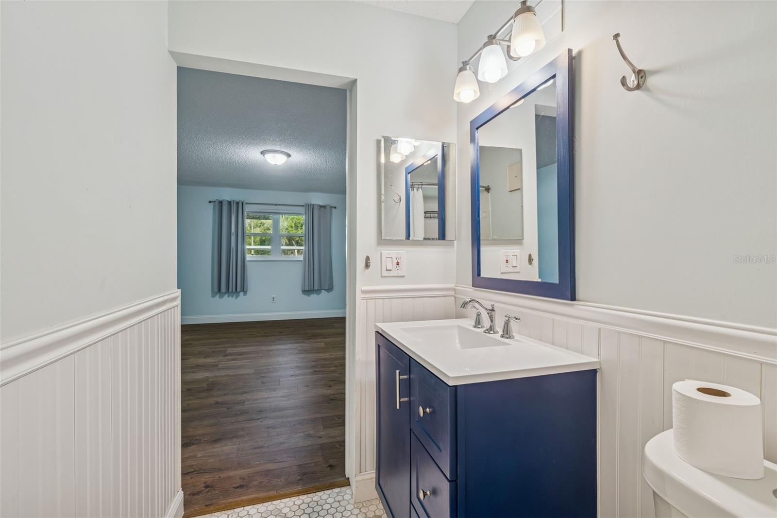 Image 32 of 80 For 8199 Terrace Garden Drive N 114