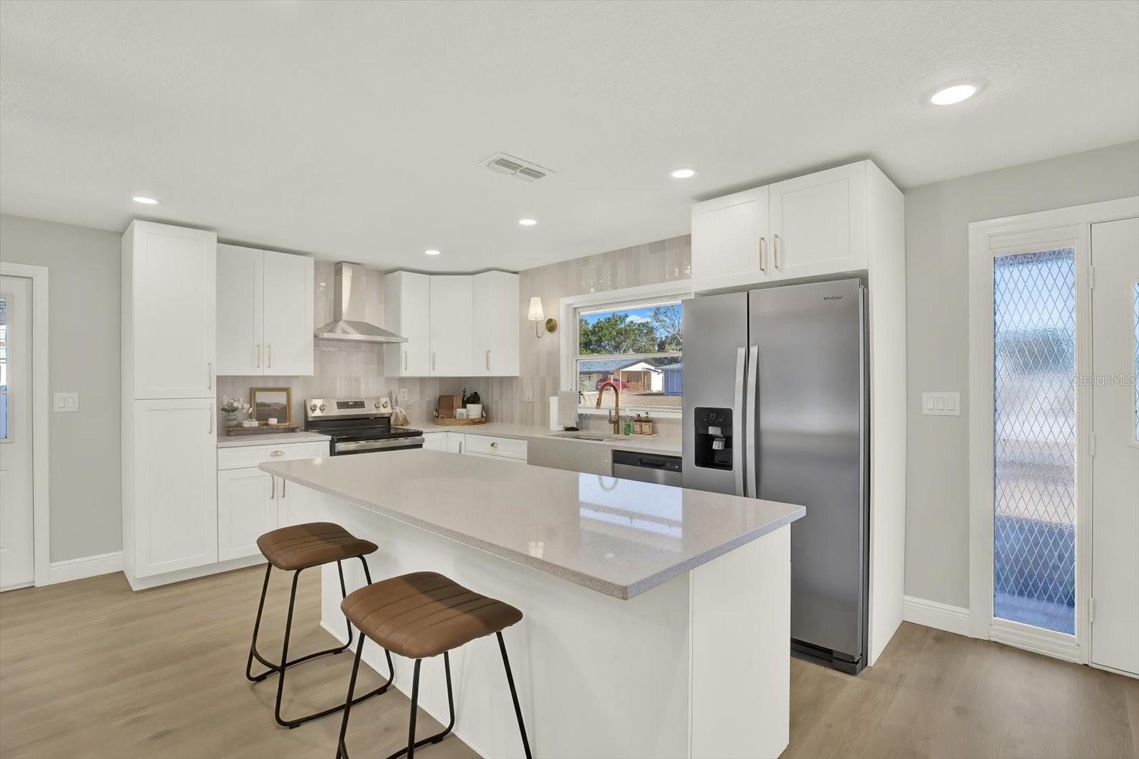 Image 4 of 17 For 4643 Crescent Road