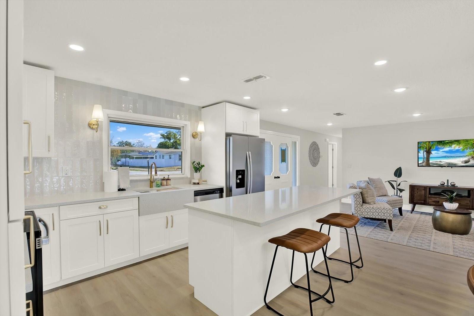 Image 5 of 17 For 4643 Crescent Road