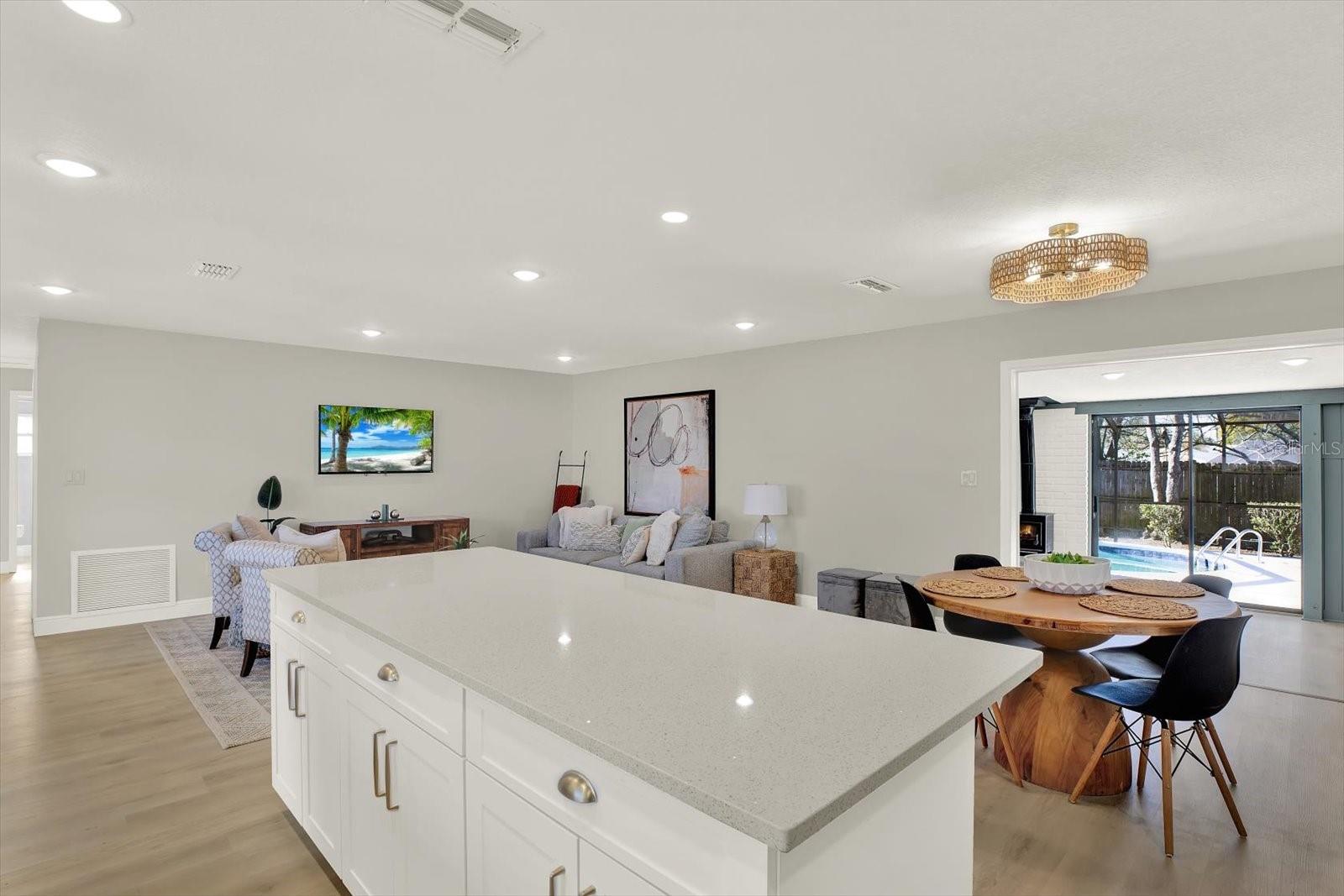 Image 6 of 17 For 4643 Crescent Road