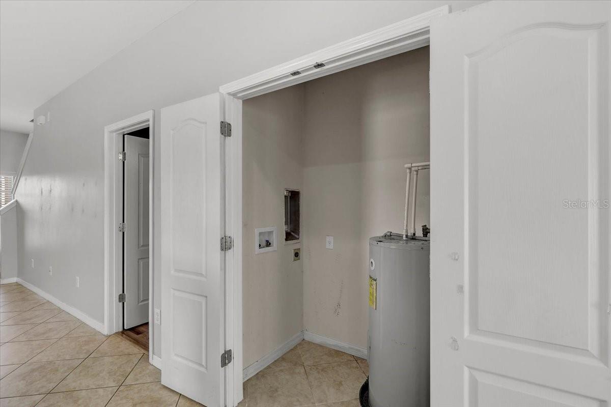 Image 14 of 34 For 2705 Lantern Hill Avenue