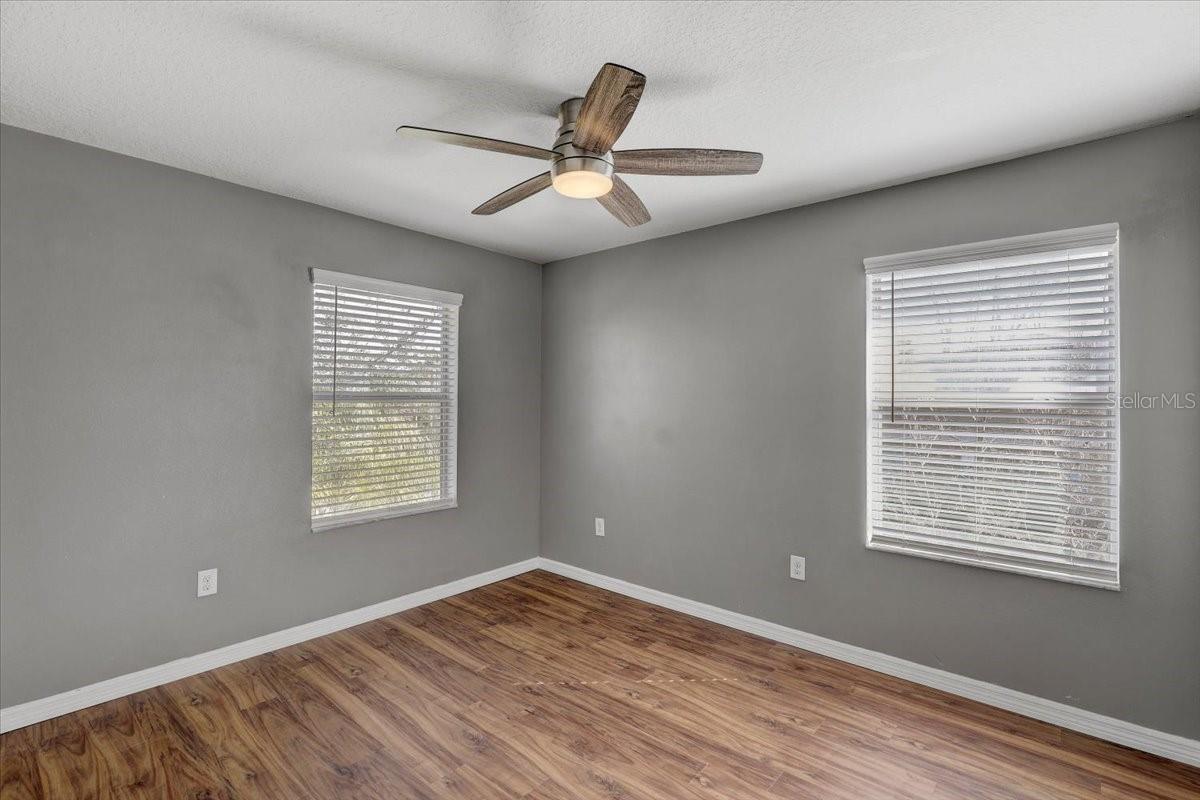 Image 21 of 34 For 2705 Lantern Hill Avenue