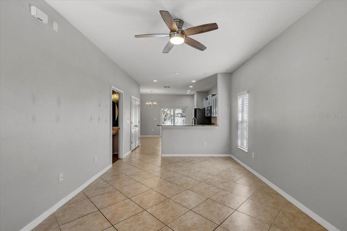 Image 5 of 34 For 2705 Lantern Hill Avenue