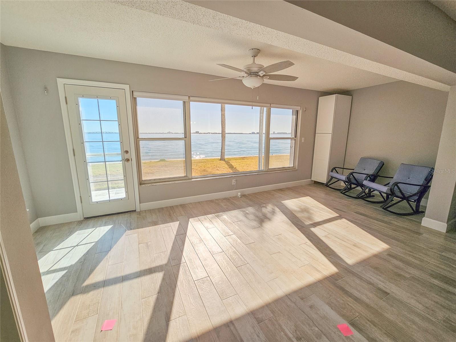 Image 14 of 36 For 5900 Shore Boulevard S 108