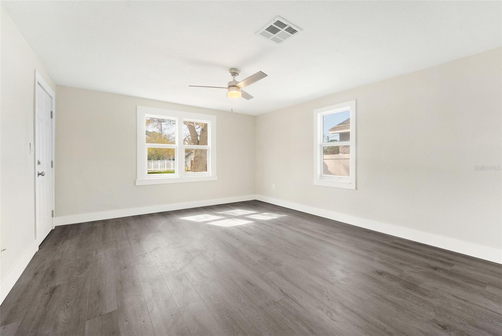 Image 7 of 26 For 3457 50th Avenue N