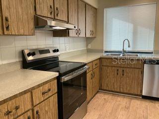 Image 3 of 21 For 13719 Whitby Road