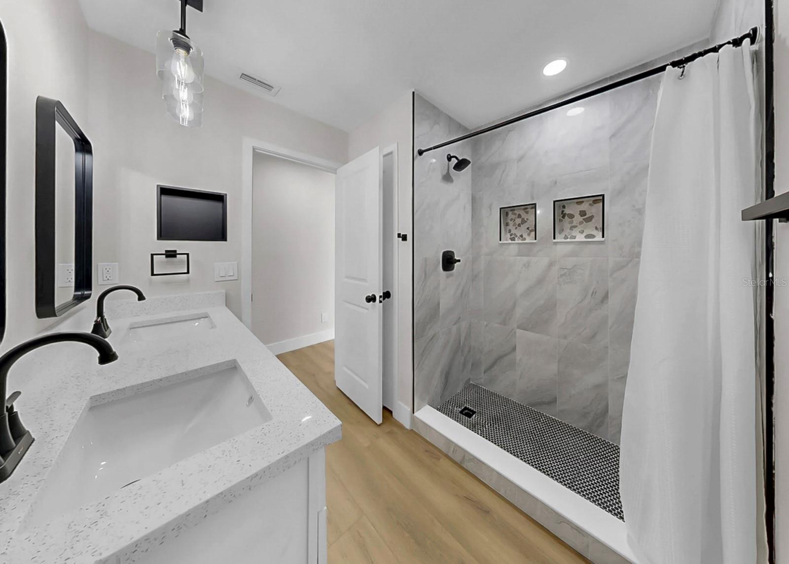 Image 28 of 38 For 6511 Santiago Court