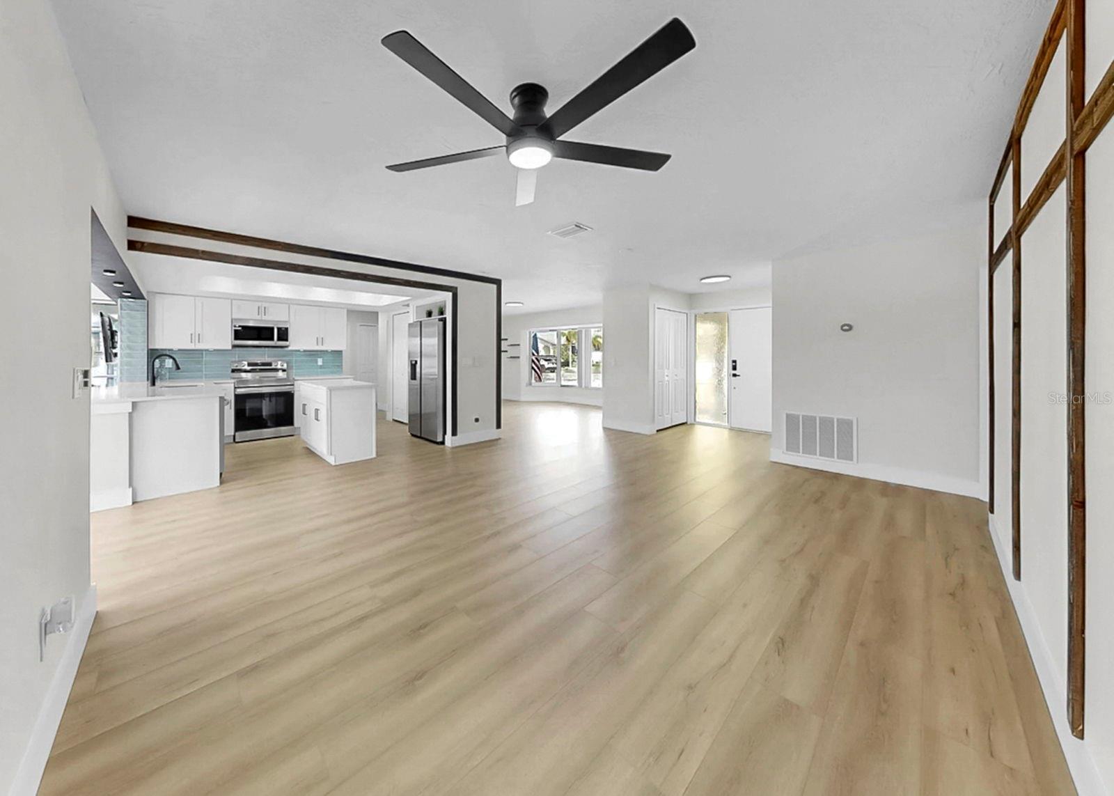 Image 11 of 37 For 6512 Senegal Palm Way