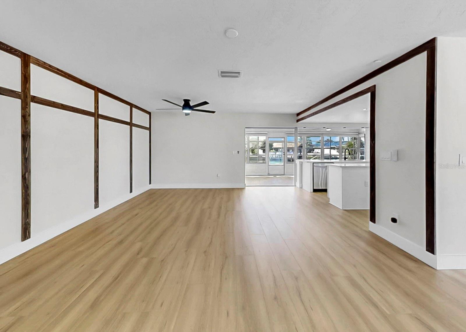 Image 12 of 37 For 6512 Senegal Palm Way