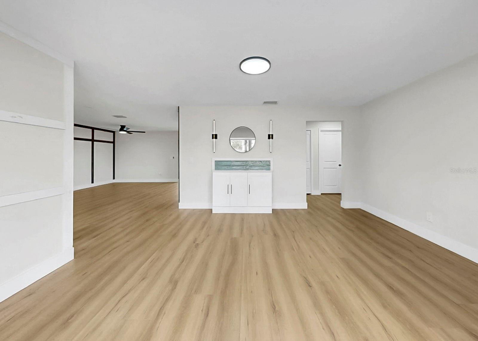 Image 14 of 37 For 6512 Senegal Palm Way