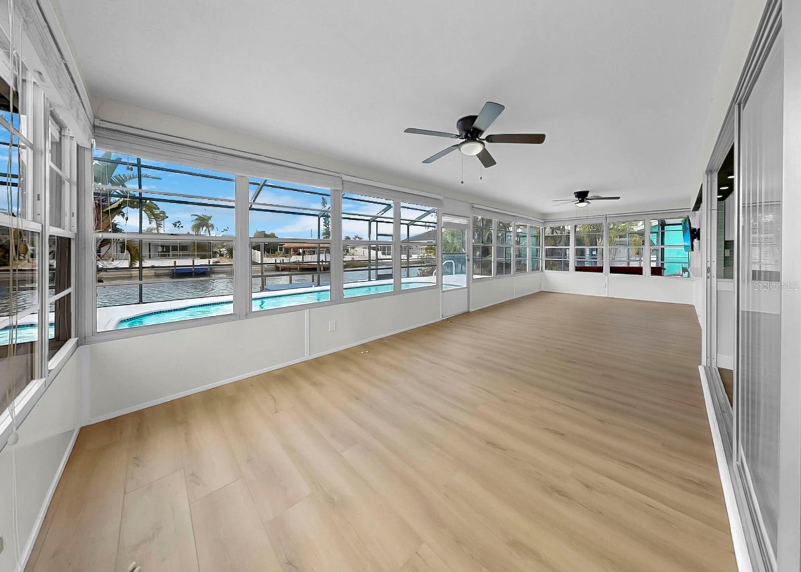 Image 26 of 37 For 6512 Senegal Palm Way