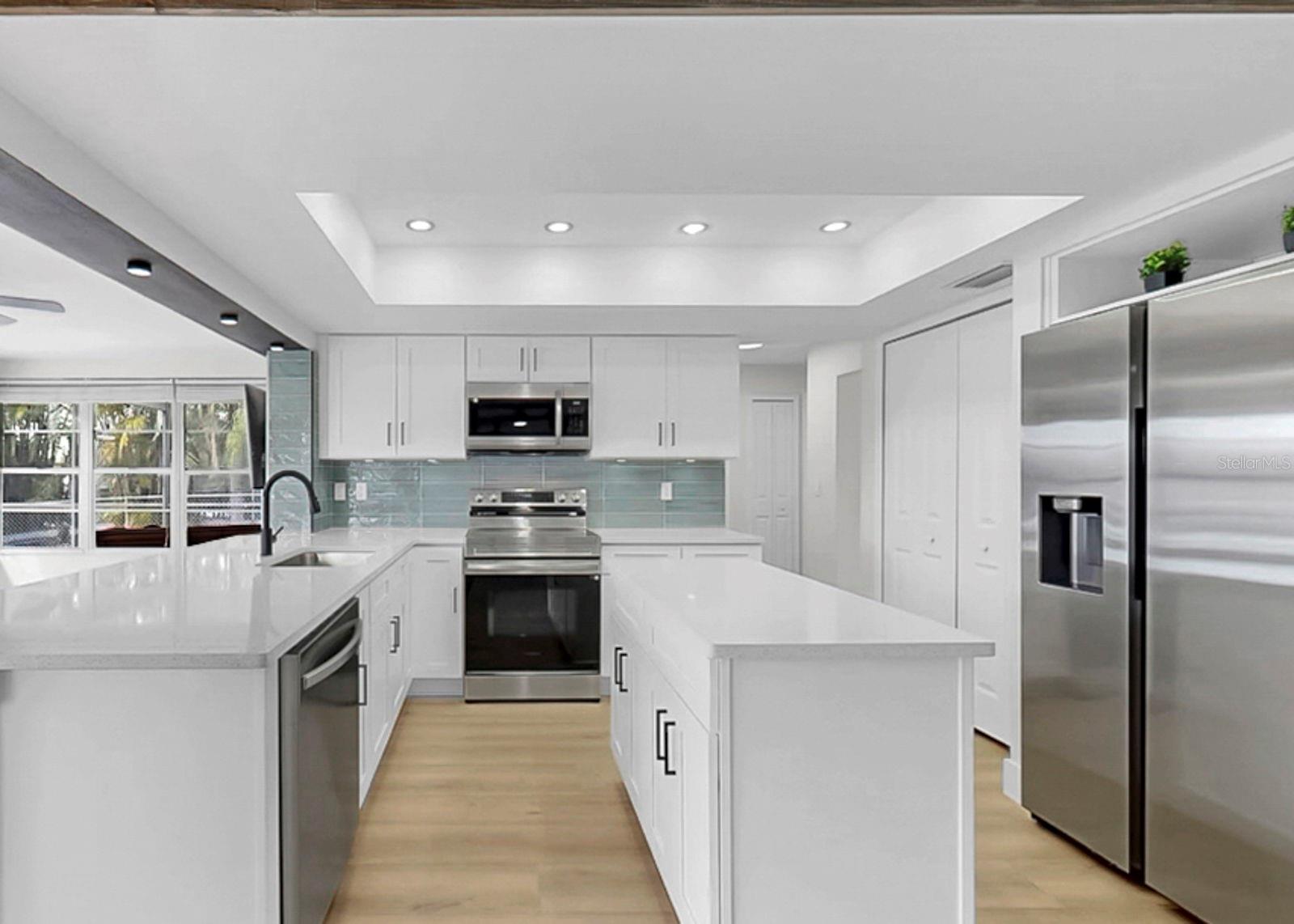 Image 7 of 37 For 6512 Senegal Palm Way