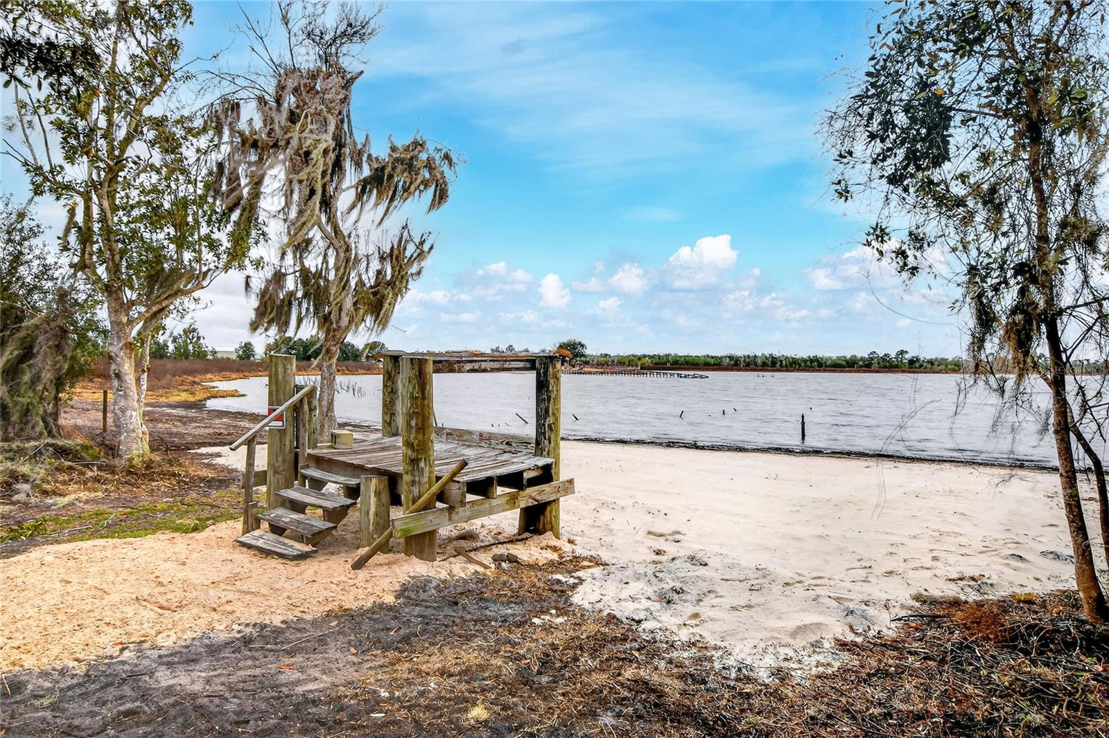 Image 6 of 22 For Lake Buffum Road E