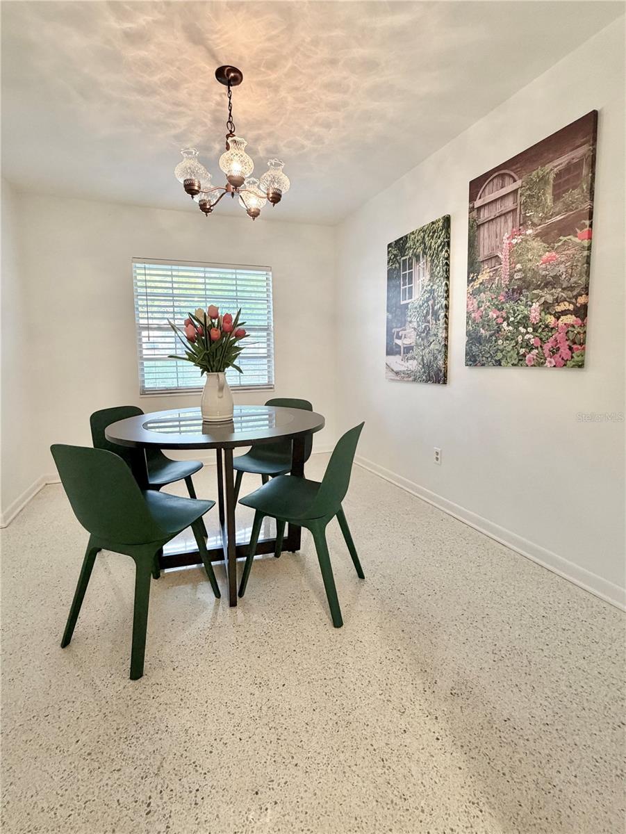 Image 21 of 74 For 506 Brenda Drive