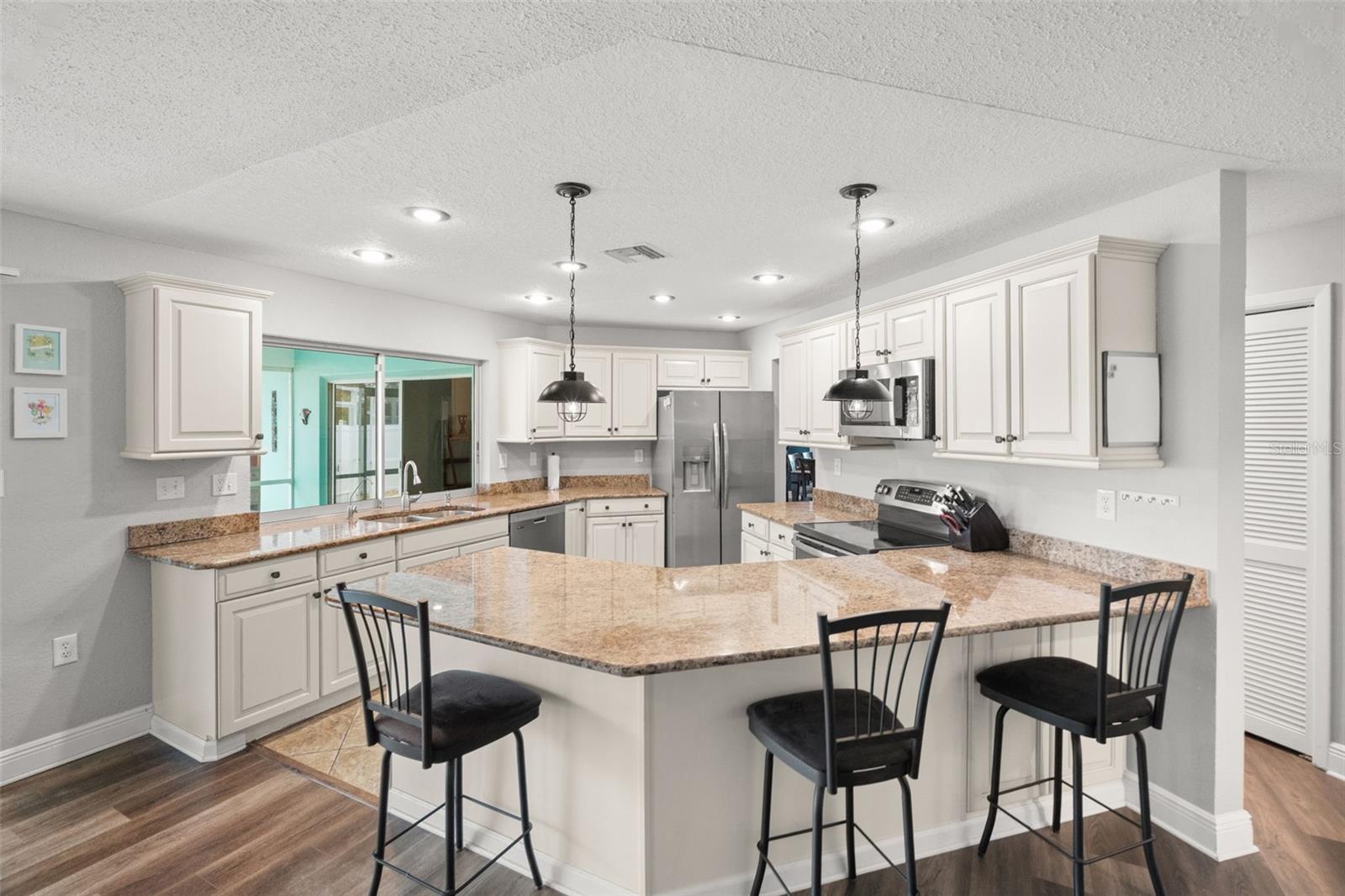 Image 11 of 44 For 101 Chestnut Circle