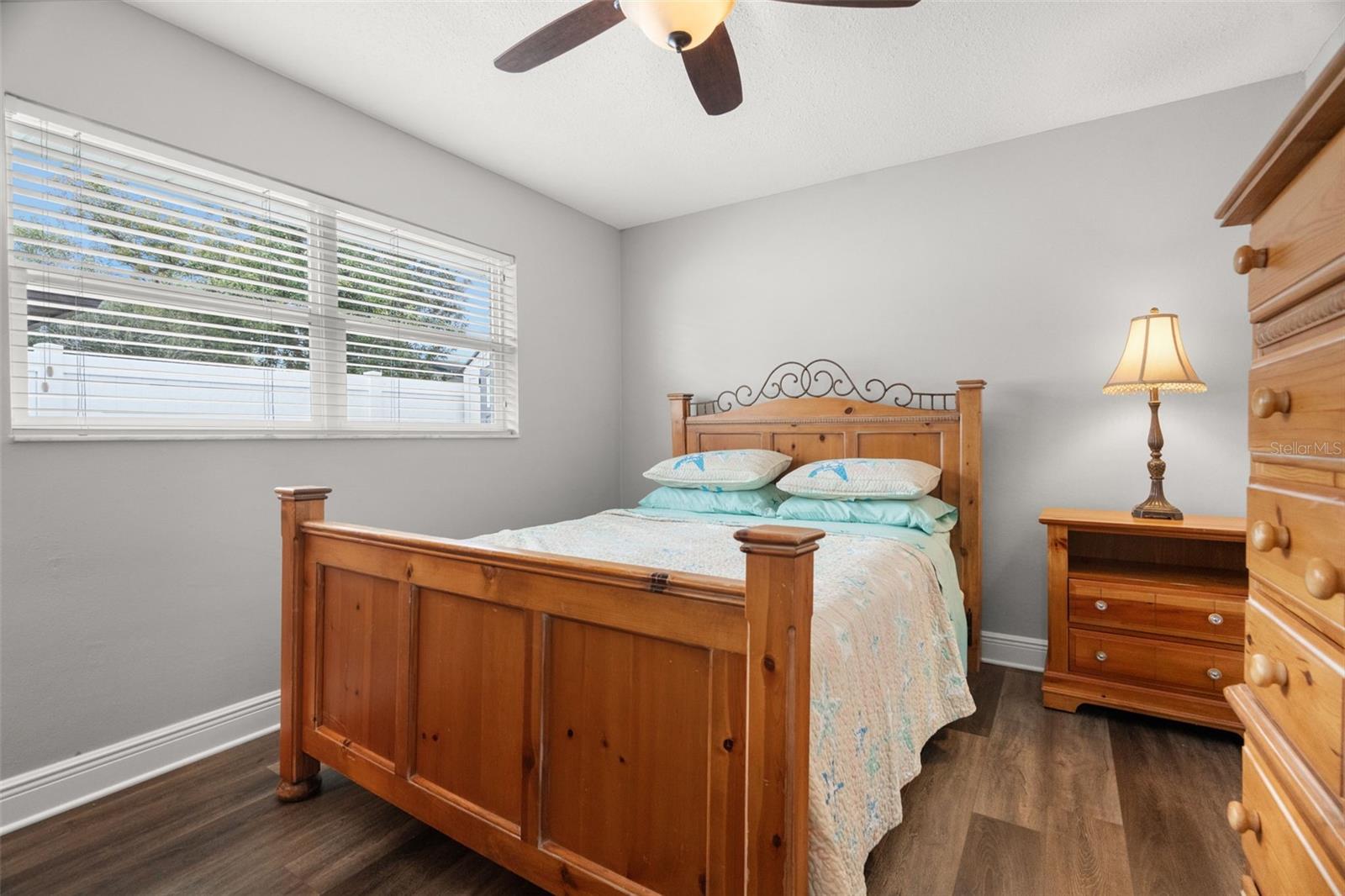 Image 22 of 44 For 101 Chestnut Circle