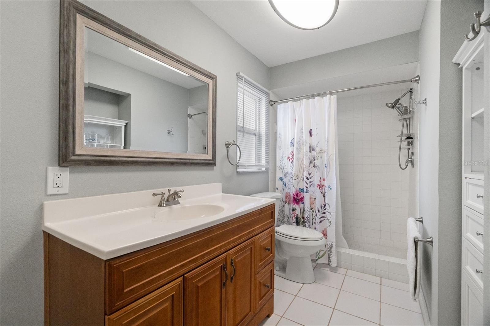 Image 28 of 44 For 101 Chestnut Circle