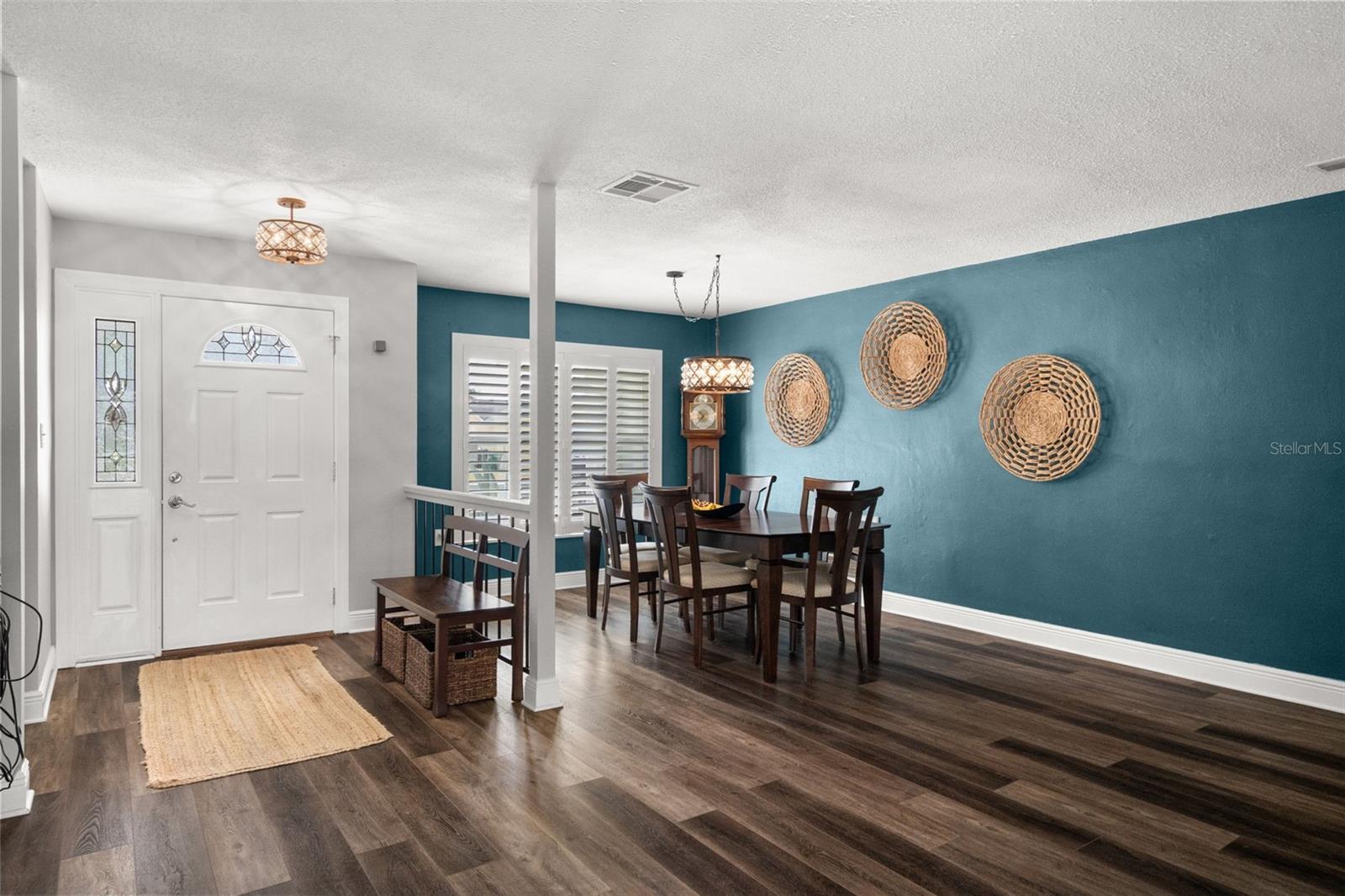 Image 3 of 44 For 101 Chestnut Circle