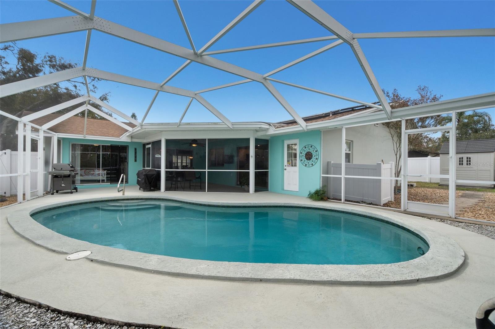 Image 37 of 44 For 101 Chestnut Circle