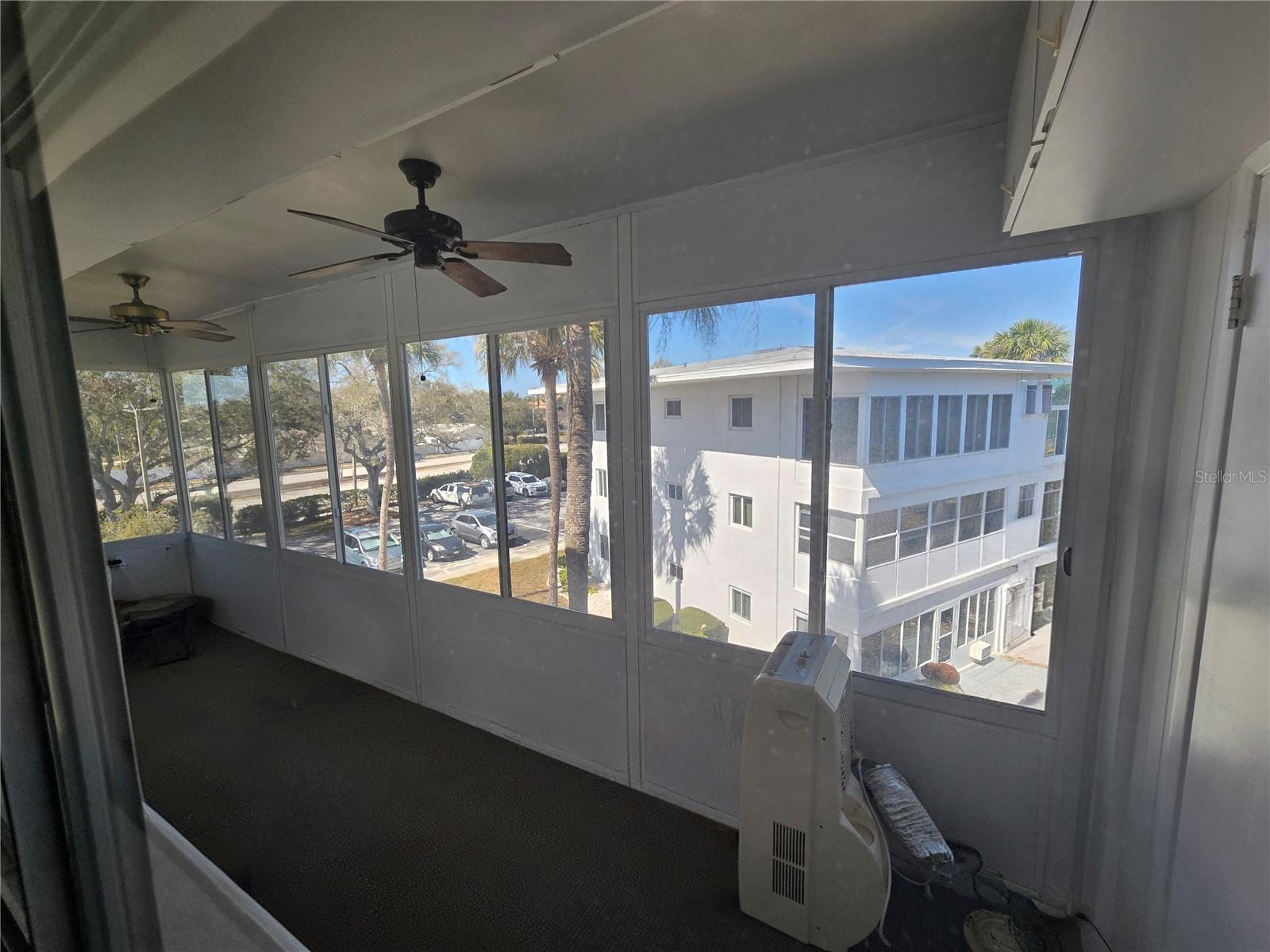 Listing photo id 9 for 11251 80th Avenue 310